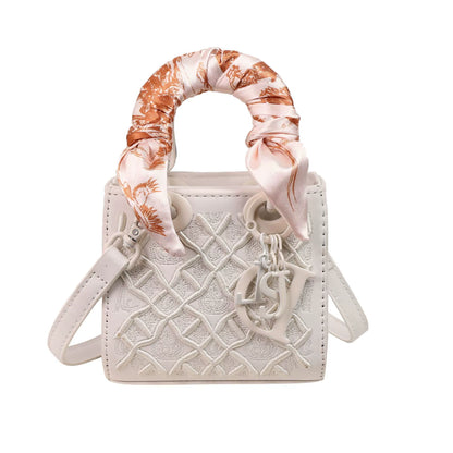 Bolsa Princesa Diana com Bordado Pesado, Nova Moda, Bolsa de Seda, Bolsa de Ombro de Alta Qualidade para Mulheres