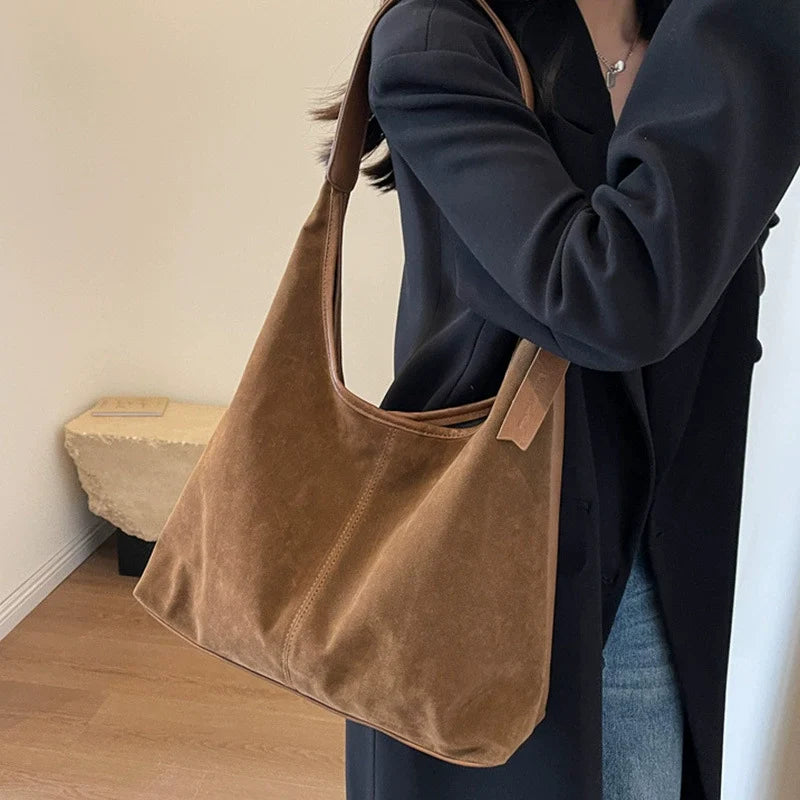 Bolsa de ombro versátil e de grande capacidade para mulheres, estilo retrô casual, para o dia a dia, 2024.