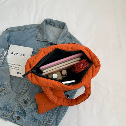 Bolsa tote casual e moderna de grande capacidade, nova bolsa de estilo coreano para mulheres, bolsa de ombro simples e elegante.