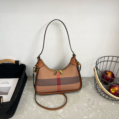 Bolsa transversal xadrez para mulheres 2026. Nova coleção. Estilo nicho, bolsa de ombro de luxo leve. Moda. Bolsa de mão transversal com senso de elegância.