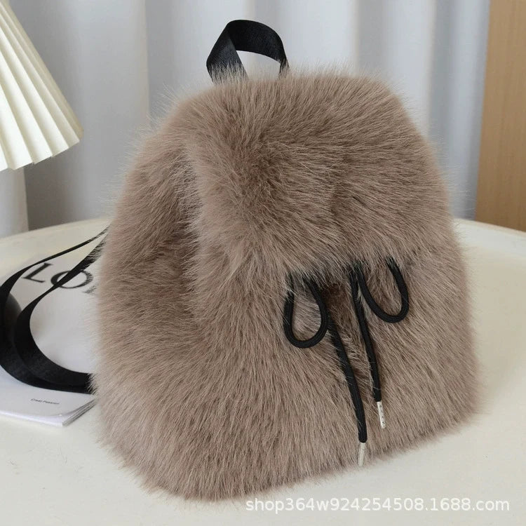 Mochila 2025 Nova Imitação de Pele de Raposa Feminina Estudante Universitária Casual com Cordão, Fecho Magnético e Grande Capacidade para Mulheres