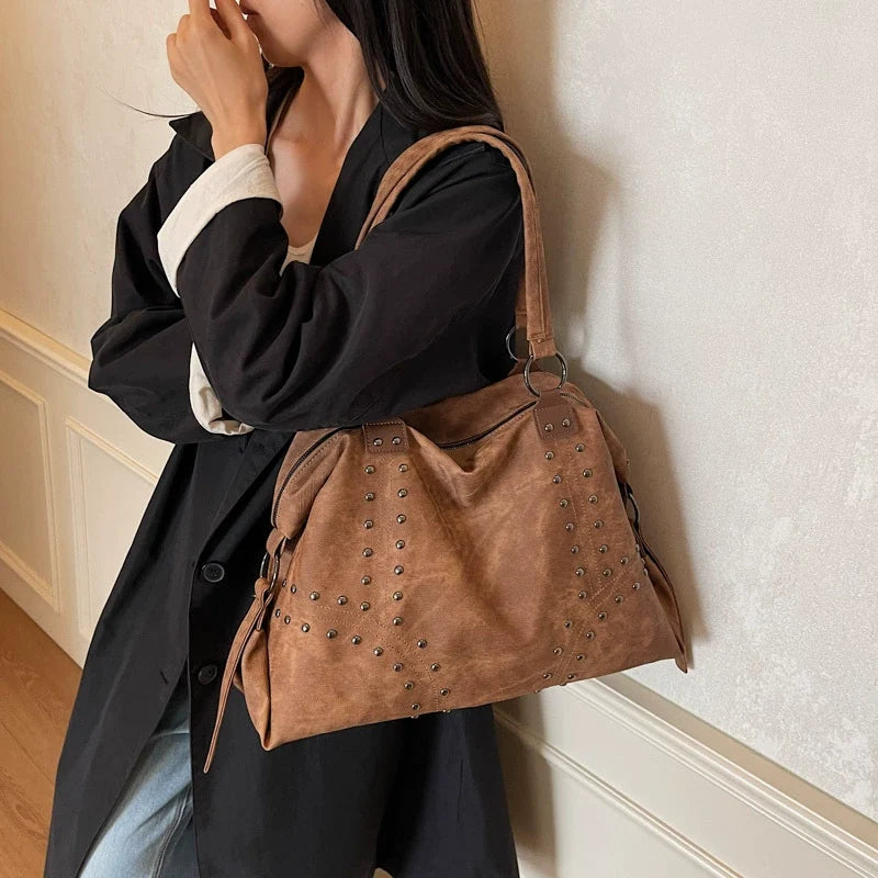 Bolsa de Ombro com Rebites da Nova Moda 2026, Bolsa Tote de Grande Capacidade, Bolsa de Mão Feminina Casual Versátil de Alta Qualidade para o Dia a Dia