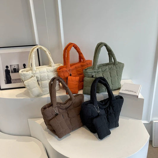 Bolsa tote casual e moderna de grande capacidade, nova bolsa de estilo coreano para mulheres, bolsa de ombro simples e elegante.