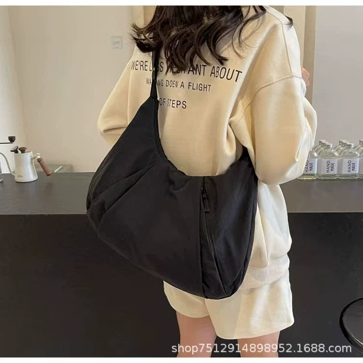 Bolsa Feminina Personalizada - Grande Capacidade, com Zíper, Bolsa de Ombro para o Trabalho - Produção em Pequena Escala, Impressão de Logotipo Disponível, Sacola Promocional para Brindes.