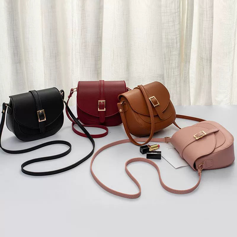 Bolsa Transversal Minimalista com Fivela de Metal e Alça Ajustável - Bolsa Saddle Commuter 2026 Versátil e Estilosa para Mulheres