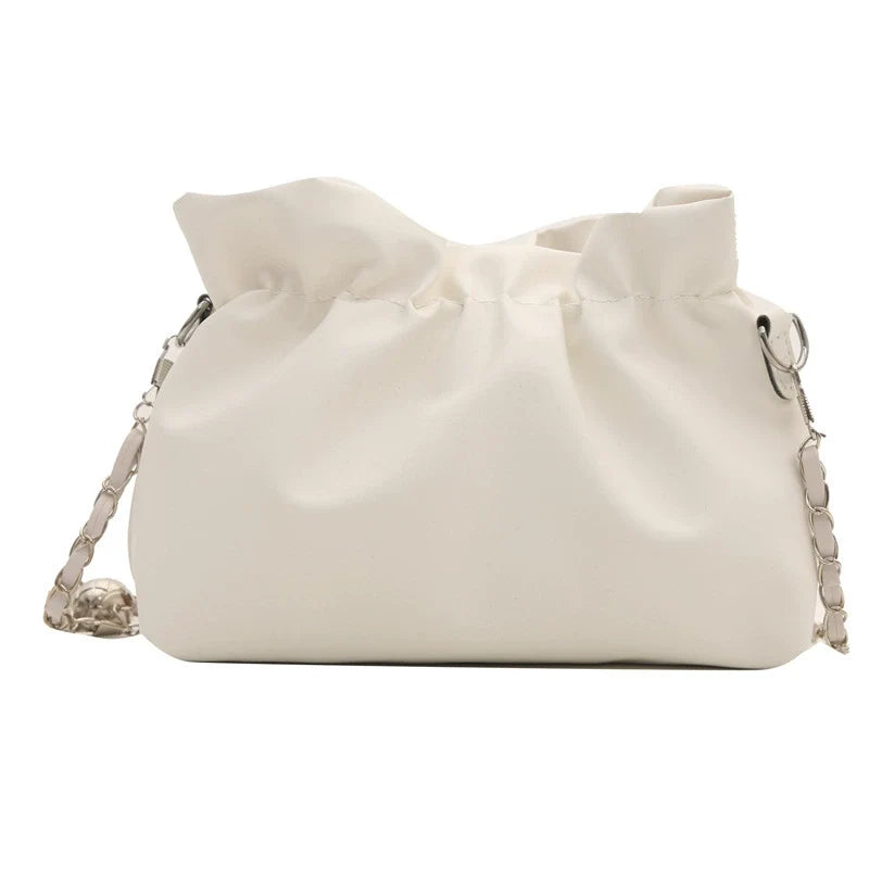 Bolsa de textura de nicho para mulheres 2024 nova bolsa de ombro versátil de verão com corrente transversal bolsa de nuvem plissada de alta qualidade.