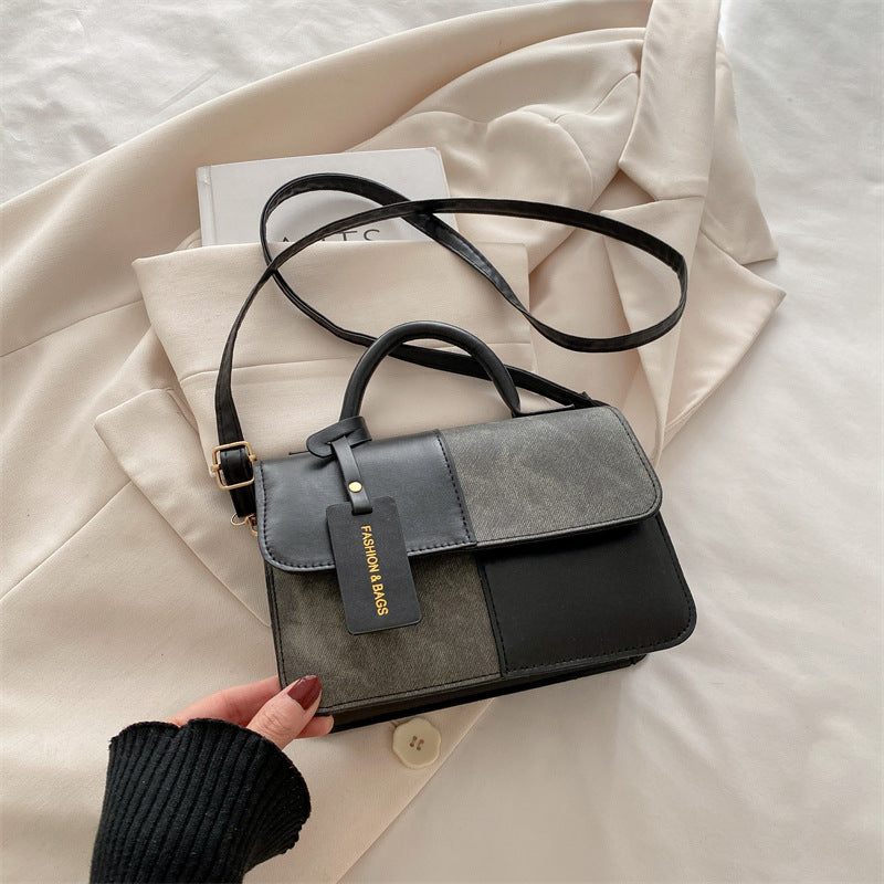Bolsa pequena de design de nicho para mulheres 2024 inverno nova moda bolsa quadrada pequena de alto valor bolsa de ombro.