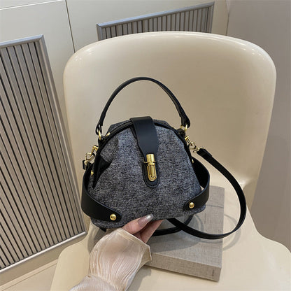 Bolsas femininas de luxo transfronteiriças 2026: Nova tendência, bolsa de mão e transversal versátil e moderna com textura simples e alça de ombro.