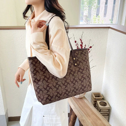 Sacola de grande capacidade para mulheres Roupas de trabalhoClasse de senso de classe Roupas de trabalhoBolsa estilo nichoSenso de design bolsa de ombro cesta de vegetais