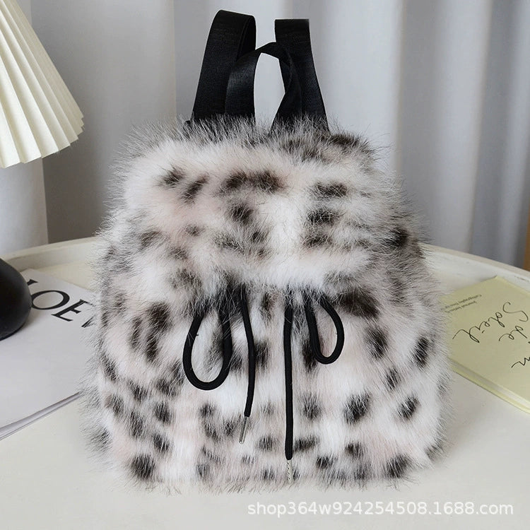 Mochila 2025 Nova Imitação de Pele de Raposa Feminina Estudante Universitária Casual com Cordão, Fecho Magnético e Grande Capacidade para Mulheres