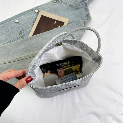 Bolsa de ombro casual feminina, versátil e charmosa. Bolsa tiracolo para o trabalho, elegante e ideal para o dia a dia. Bolsa de axila versátil para atacado.