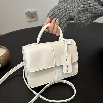 Bolsa pequena de design de nicho para mulheres 2024 inverno nova moda bolsa quadrada pequena de alto valor bolsa de ombro.