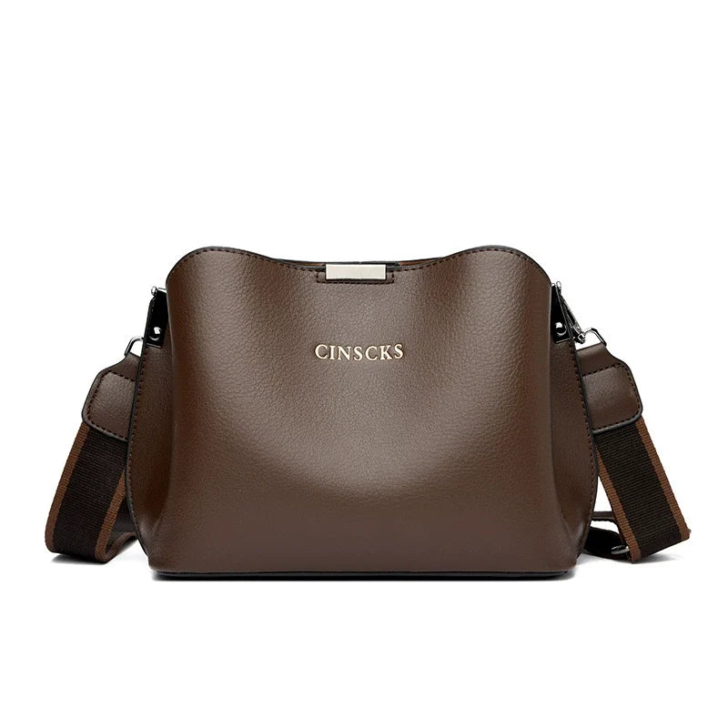 Bolsa transversal de luxo leve para mulheres 2024 nova bolsa de ombro fashion couro macio grande capacidade bolsa casual feminina