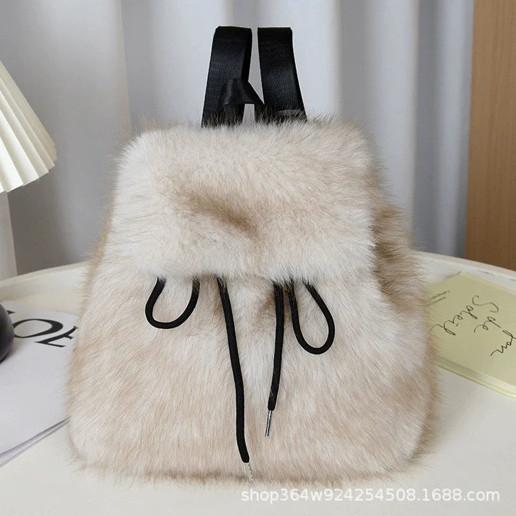 Mochila 2025 Nova Imitação de Pele de Raposa Feminina Estudante Universitária Casual com Cordão, Fecho Magnético e Grande Capacidade para Mulheres