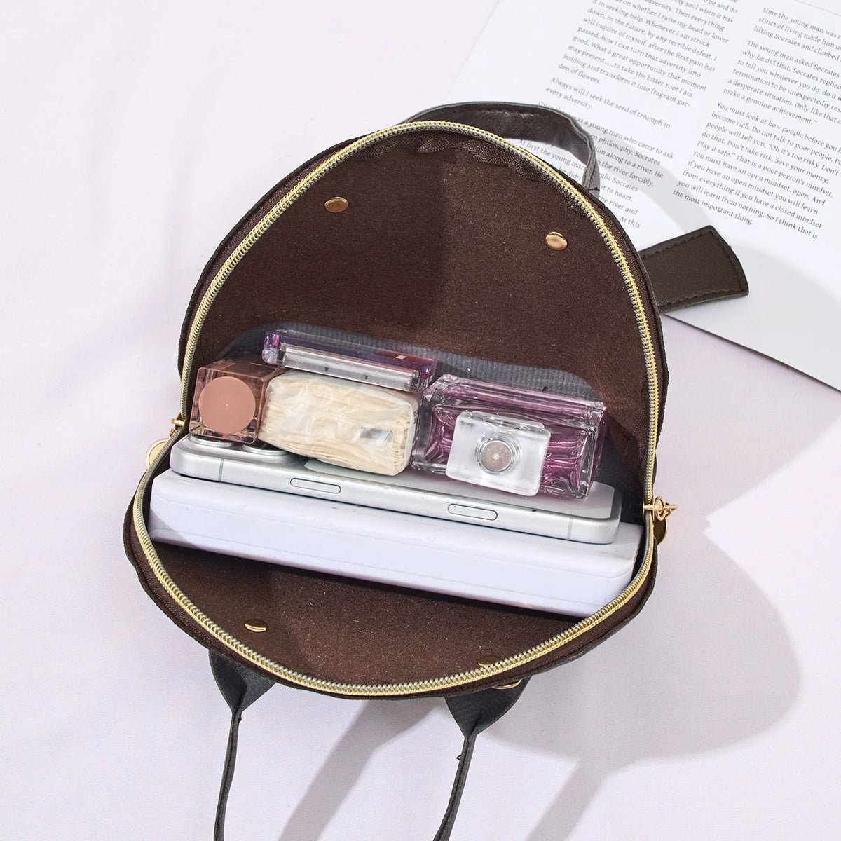 2026 Nova Moda, Luxo Leve, Niche Monica & Friends Bolsa Feminina de Alto Padrão - Bolsa Shell com Bloco de Cores Estampado
