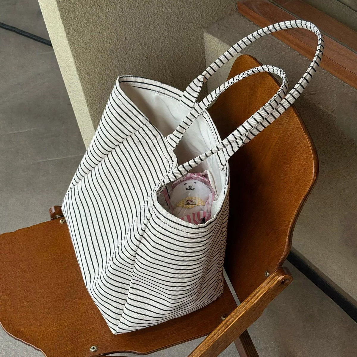 Bolsa de Lona Listrada Estilo Coreano de Alto Valor - Nova Bolsa Tote de Grande Capacidade, Bolsa de Ombro e Bolsa de Mão para Escola, Trabalho e Compras.