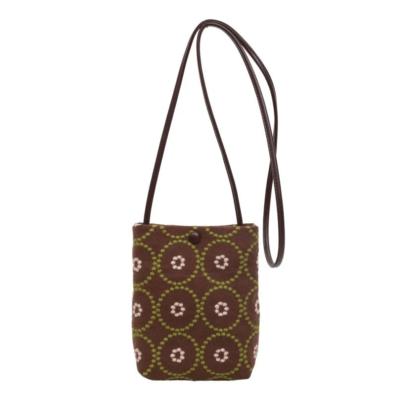 Bolsa bordada de estilo étnico transfronteiriço para mulheres 2026. Nova coleção. Retrô. Mais fácil de combinar. Bolsa para celular. Estilo nicho. Bolsa de ombro transversal casual.