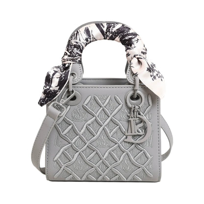 Bolsa Princesa Diana com Bordado Pesado, Nova Moda, Bolsa de Seda, Bolsa de Ombro de Alta Qualidade para Mulheres