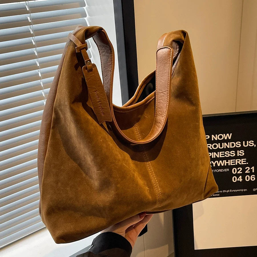 Bolsa de ombro versátil e de grande capacidade para mulheres, estilo retrô casual, para o dia a dia, 2024.