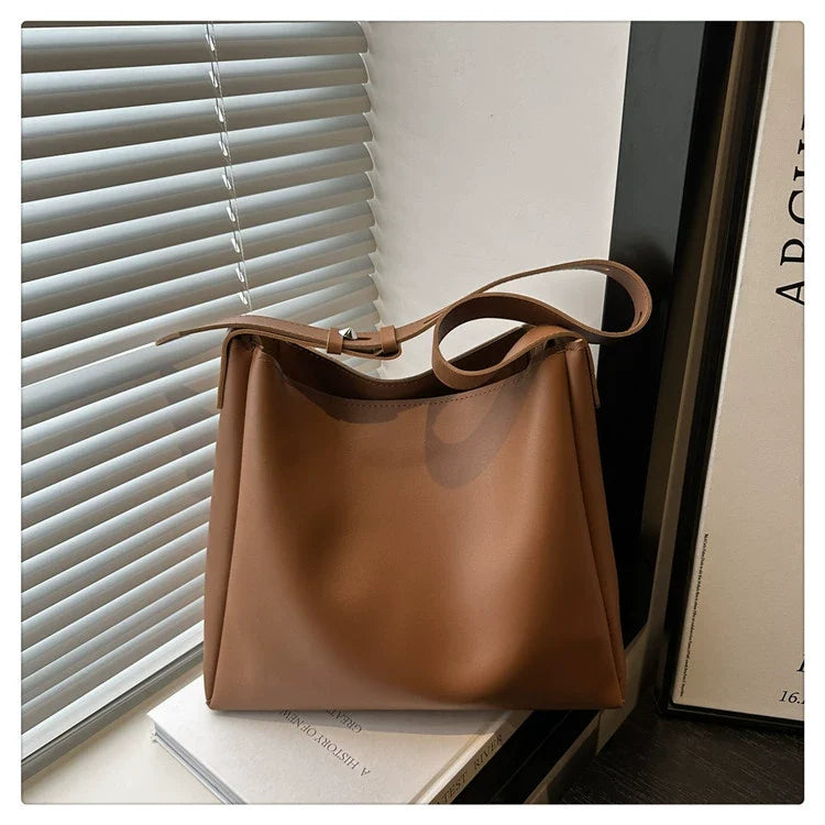 Bolsa de Grande Capacidade para Mulheres 2025 Outono Novo Estilo Bolsa Mãe-Filha Retro Moda Bolsa de Ombro Única Bolsa de Balde Portátil.