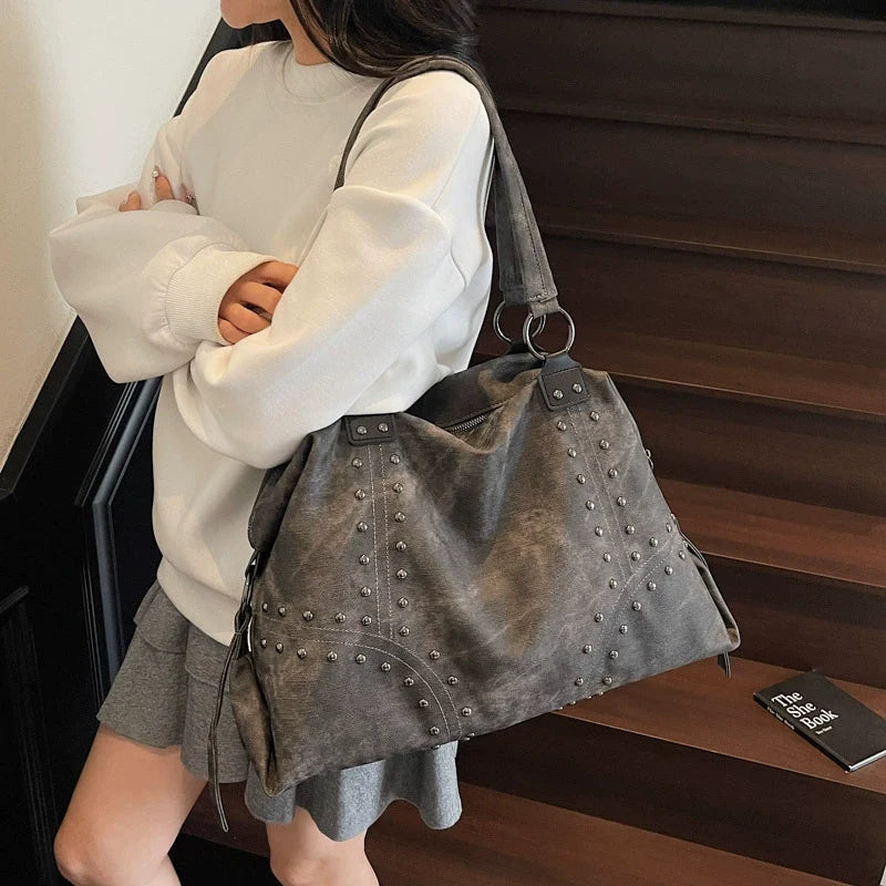 Bolsa de Ombro com Rebites da Nova Moda 2026, Bolsa Tote de Grande Capacidade, Bolsa de Mão Feminina Casual Versátil de Alta Qualidade para o Dia a Dia