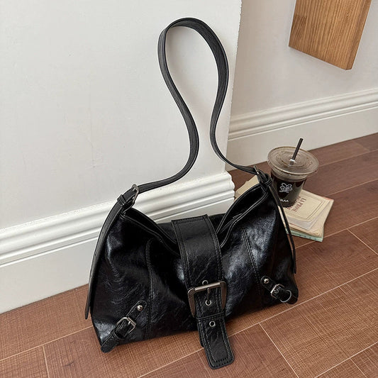 Nova Bolsa Feminina Franzida - Bolsa Minimalista de Couro Macio para Outono, Estilo Baguete - Bolsa Tote Pequena, Doce e Descolada para Motociclistas, de Ombro Único.