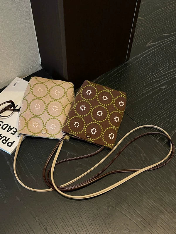Bolsa bordada de estilo étnico transfronteiriço para mulheres 2026. Nova coleção. Retrô. Mais fácil de combinar. Bolsa para celular. Estilo nicho. Bolsa de ombro transversal casual.