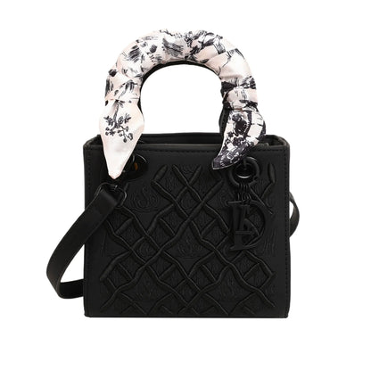 Bolsa Princesa Diana com Bordado Pesado, Nova Moda, Bolsa de Seda, Bolsa de Ombro de Alta Qualidade para Mulheres
